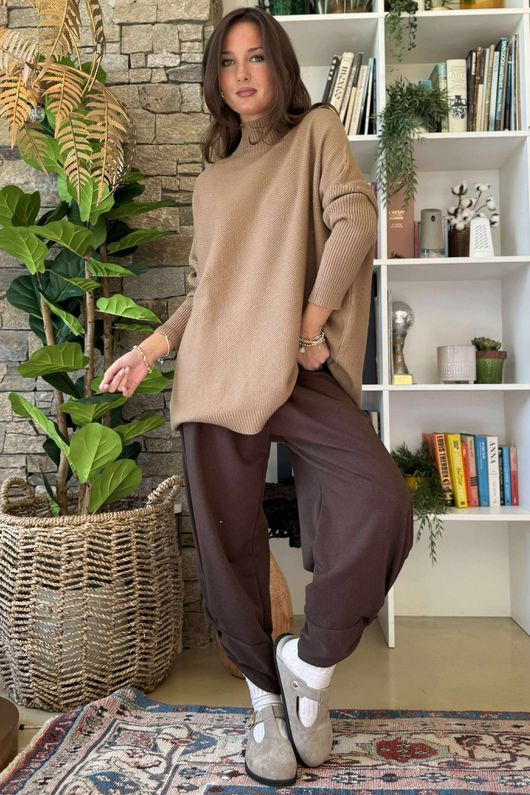 Charli Honeycomb Oversized Turtle Knit Camel